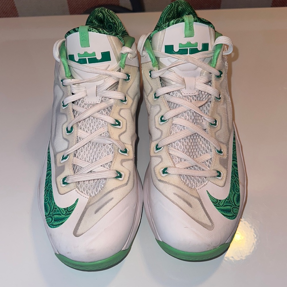 Nike Lebron 11 Low Easter